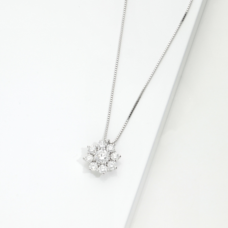 Collana con fiore in diamanti in oro bianco 750