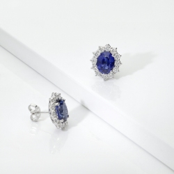 Orecchini Lady D oro bianco 18k con zaffiro blu e diamanti 