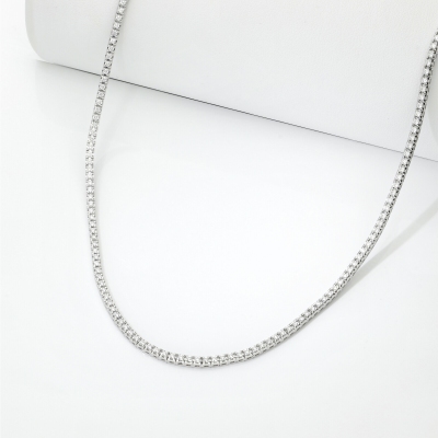 Collana tennis a piramide in oro bianco 18k con diamanti