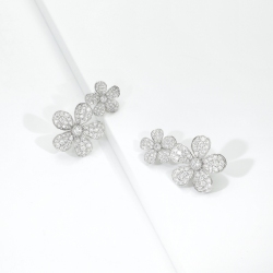 Orecchini Floreal in oro bianco 18k con fiori in diamanti