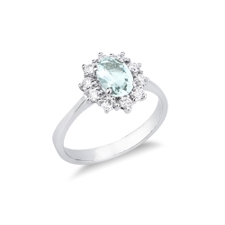 Anello in oro bianco 750 con acquamarina ovale e contorno diamanti