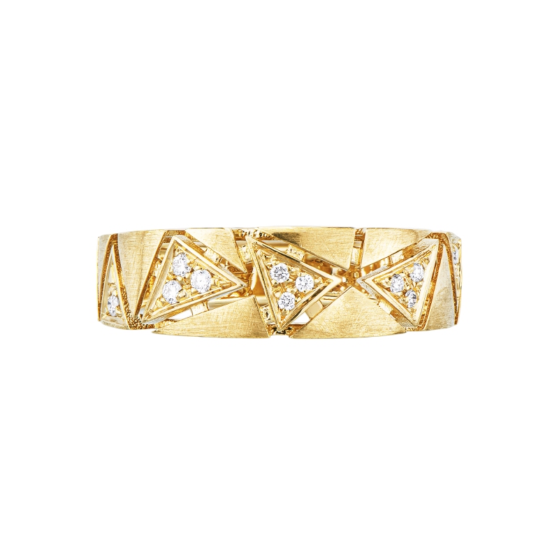 Anello in oro giallo 750 con diamanti e triangoli satinati