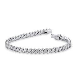 BRACCIALE CON 46 FINTE NAVETTE IN BRILLANTI, CM17.5
