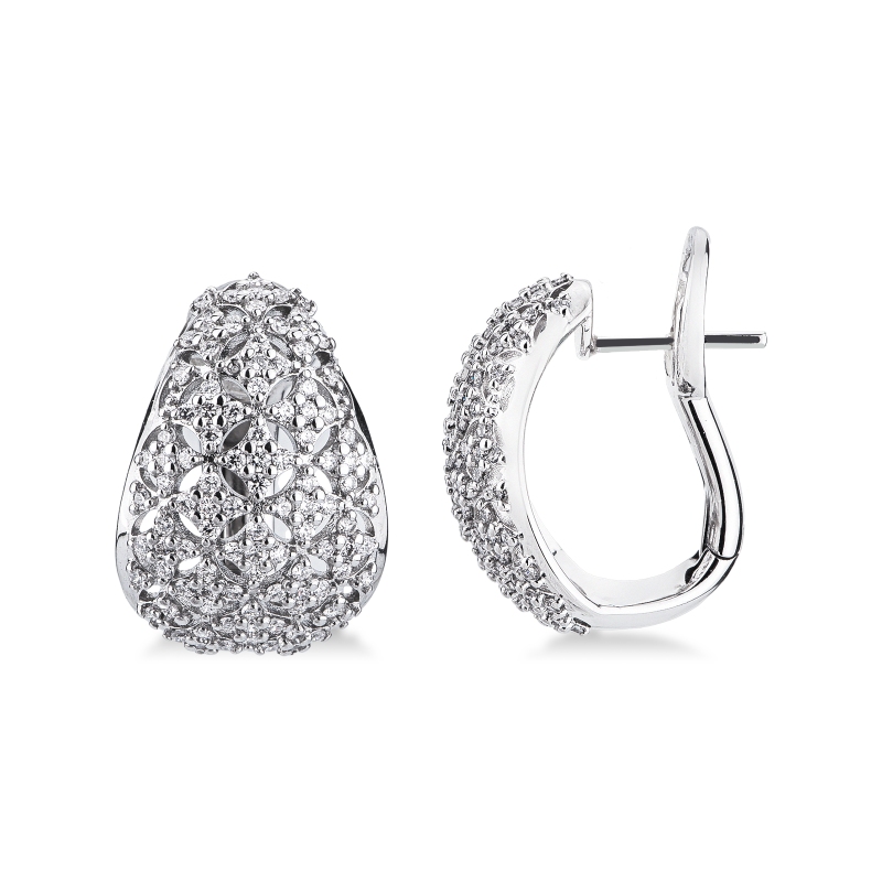 Orecchini a fascia semicircolare in oro bianco 18k con diamanti pavé