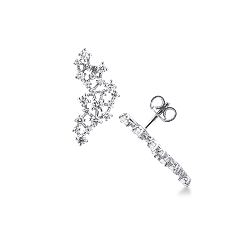 Orecchini in oro bianco 18k con costellazione geometrica di diamanti