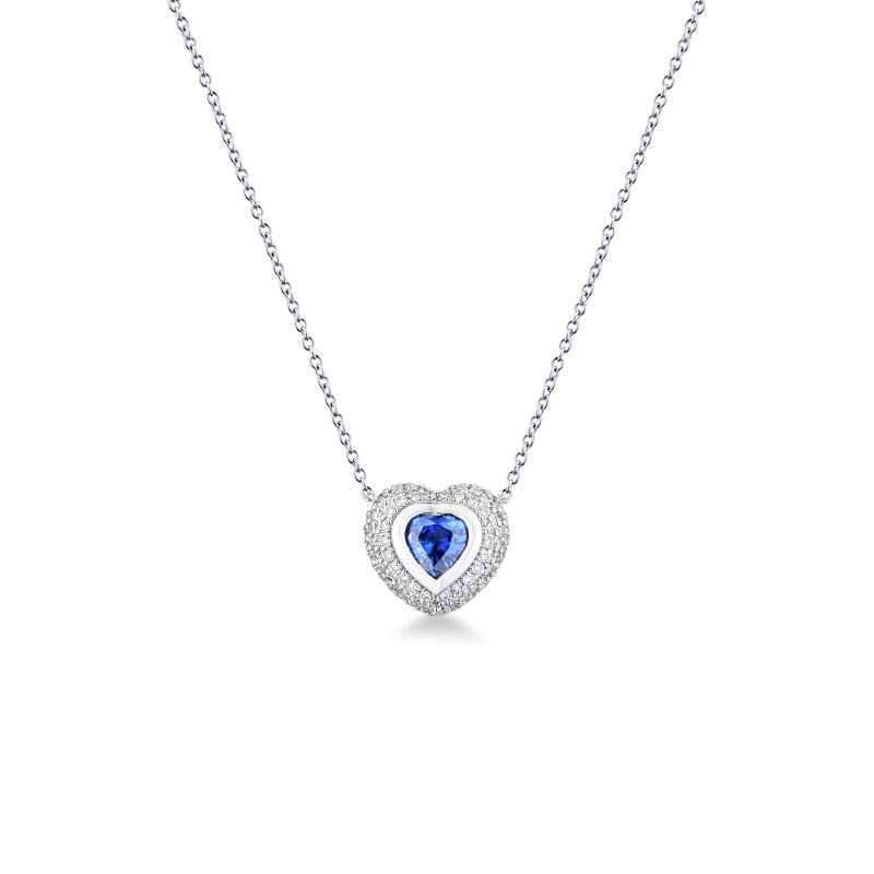 Collana in oro bianco 18k con ciondolo zaffiro cuore e pavè in diamanti