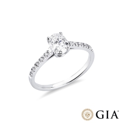 Anello con diamante taglio ovale 0.70ct GIA in oro bianco 18k