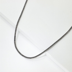 Collana tennis con diamanti neri in oro bianco 18k