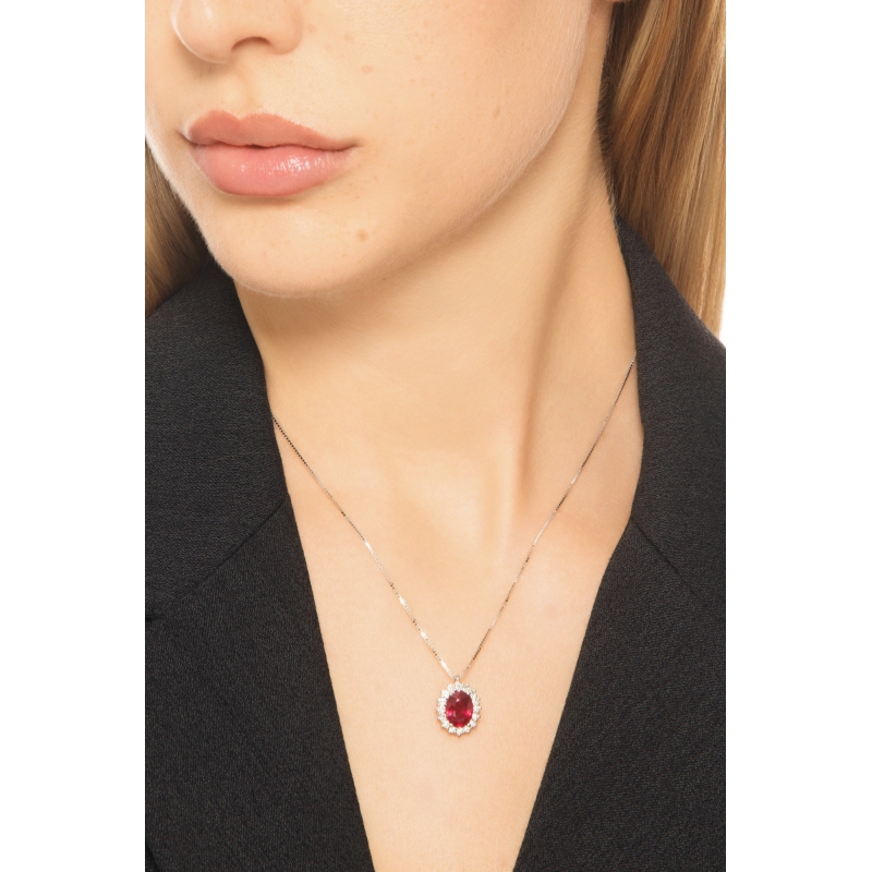 Collana rubino e diamanti a contorno in oro bianco 18k 