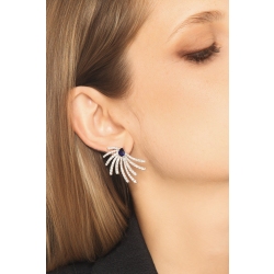 Orecchini design in oro bianco 18k con diamanti e zaffiro blu a goccia 2