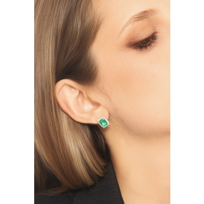 White gold 18k stud earrings with emeralds and diamonds 