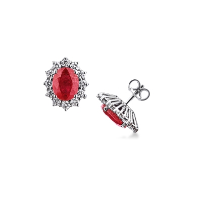 Orecchini con rubini e diamanti a contorno in oro bianco 18k