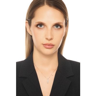 Collana trilogy a scalare in oro bianco 18k con diamanti, 0,70ct