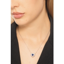 Collana in oro bianco 18k con ciondolo zaffiro cuore e pavè in diamanti 2