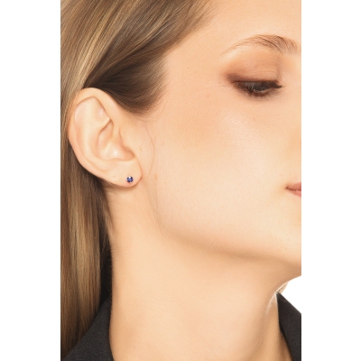 Orecchini punto luce in oro bianco 750 con zaffiri blu