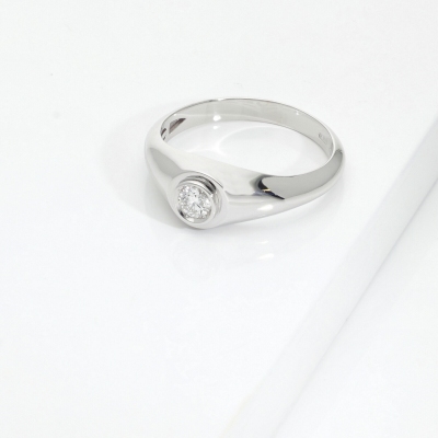 Solitario Uomo con diamante a castone 0.20 ct oro bianco 18k