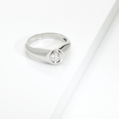 Anello solitario uomo in oro bianco 18k con diamante 0.40 ct