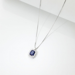 Collana contorno oro bianco 18k con zaffiro blu e diamanti