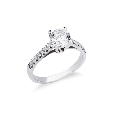 White gold 18k ring with a 0,50 ct diamond and diamond shoulder set