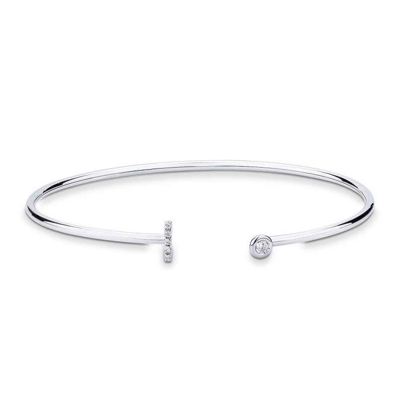 Bracciale rigido in oro bianco 18k con lettera I in diamanti