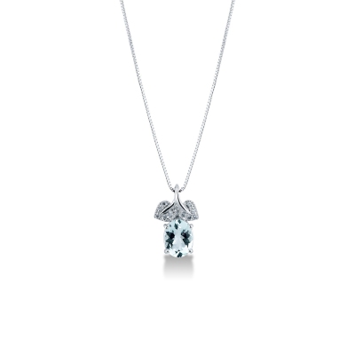 Aquamarine pendant with 2 diamond leaves
