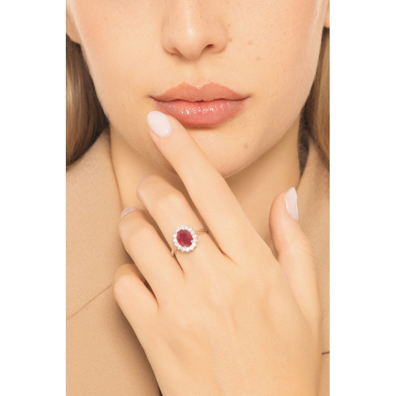 Anello oro bianco 18k con rubino e diamanti
