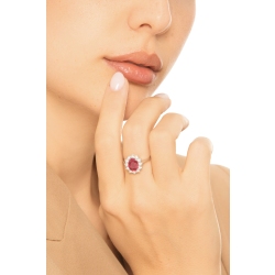 Anello con rubino ovale in oro bianco 18k e diamanti a contorno 2