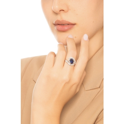 ANELLO CON FINTE NAVETTE IN BRILLANTI E ZAFFIRO OVALE MM9X7