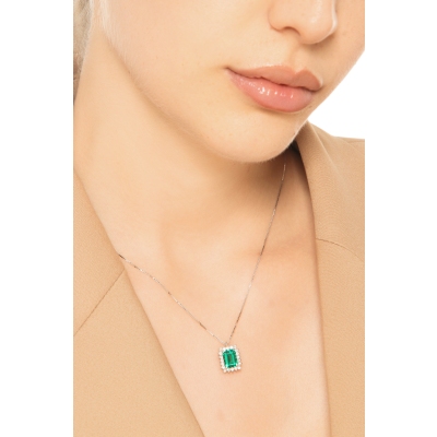 Necklace with pendant, emerald and round cut diamonds