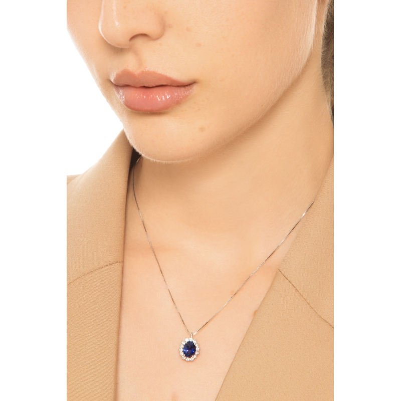 Collana Lady D con zaffiro blu e diamanti in oro bianco 18k