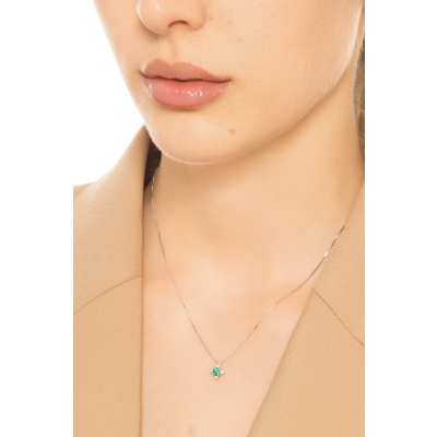 CIONDOLO CON BRILLANTI E SMERALDO TONDO, SIMILE A WGIRP7616BBS