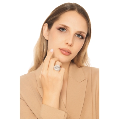 Anello fascia con diamanti oro bianco 18k