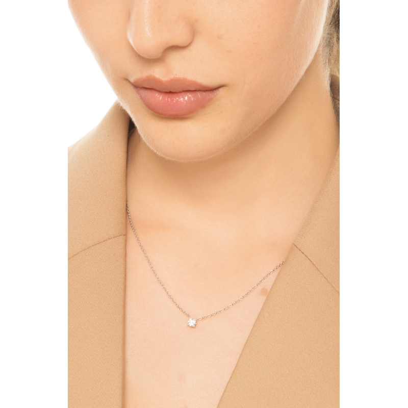 Collana rolò punto luce con diamante 0.30 ct in oro bianco 18k