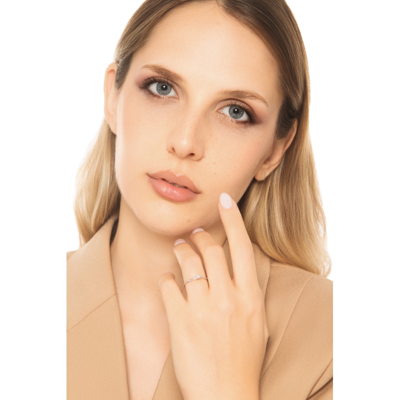 Solitario Meraviglia con diamante 0,15 ct in oro bianco 18k 