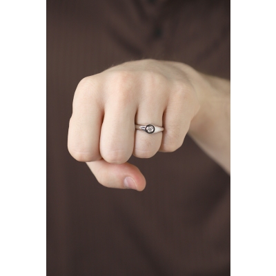 Anello solitario uomo con diamante in oro bianco 18k