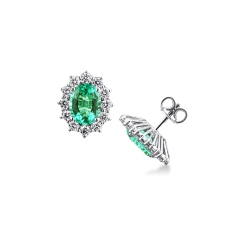 ORECCHINI CONTORNO 12BRILLANTI CON SMERALDO OVALE MM9X7