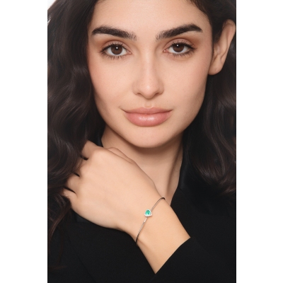 BRACCIALE RIGIDO CON CONTORNO IN BRILL E SMERALDO CUORE MM5X5, SIMILE A BRP48