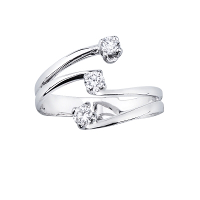 Trilogy diamond ring white gold 18k