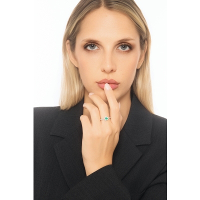ANELLO CON BRILLANTE E SMERALDO CUORE MM5X5