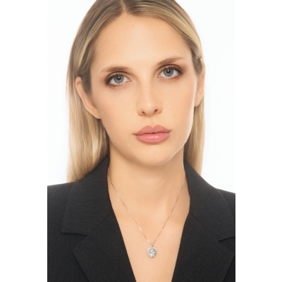 Collana acquamarina cuore e diamanti a contorno in oro 18k