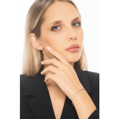 Bracciale semirigido in oro bianco 18k con diamanti, diametro 5,5 cm