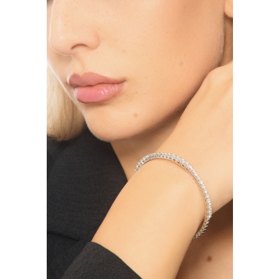 Bracciale semirigido in oro bianco 750 con diamanti a scalare