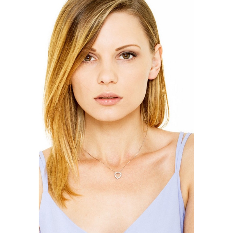 Collana in oro bianco 18k con pendente a cuore in diamanti, ct. 0,20