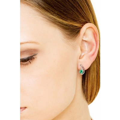 Fancy earrings in 18k white gold with diamonds and emeralds