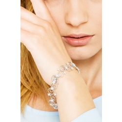 18k white gold fancy bracelet with diamonds 2