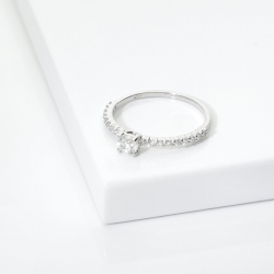 Solitario anello Magia in oro bianco 18k 0,30 ct