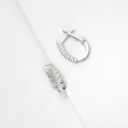 Orecchini ovali oro bianco 18k con diamanti