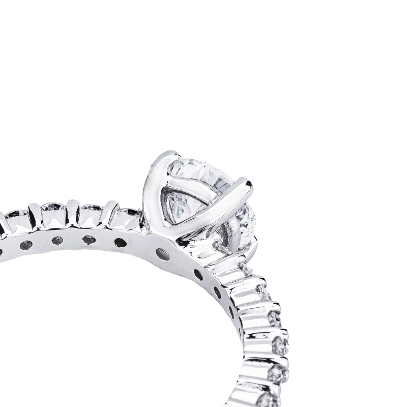 Anello fidanzamento Magia in oro bianco 18k 0,70 ct