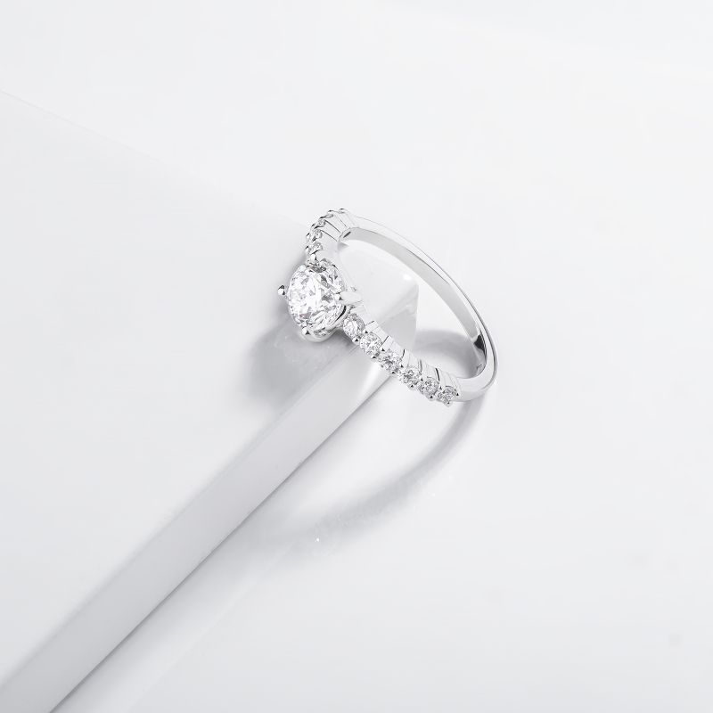 Anello fidanzamento Magia 1 carato oro bianco