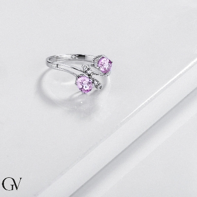 18K white gold with diamonds and pink sapphires 